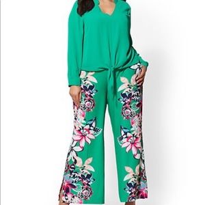 NY&Co. wide leg pants